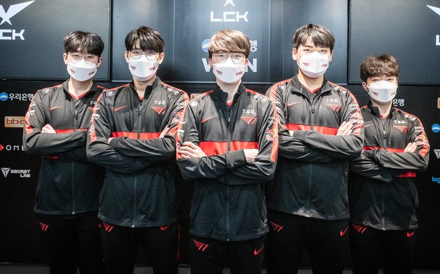 Chấp đối thủ game 1, T1 vẫn xin nhẹ trận thắng trước LSB, tiếp tục kéo dài kỷ lục khủng - Ảnh 1.